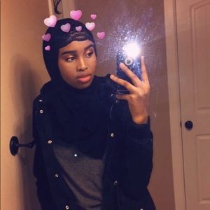 Meet your Posher, Bahja